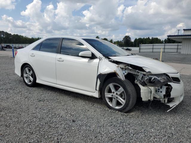 4T1BF1FK1CU537328 - 2012 TOYOTA CAMRY BASE WHITE photo 4