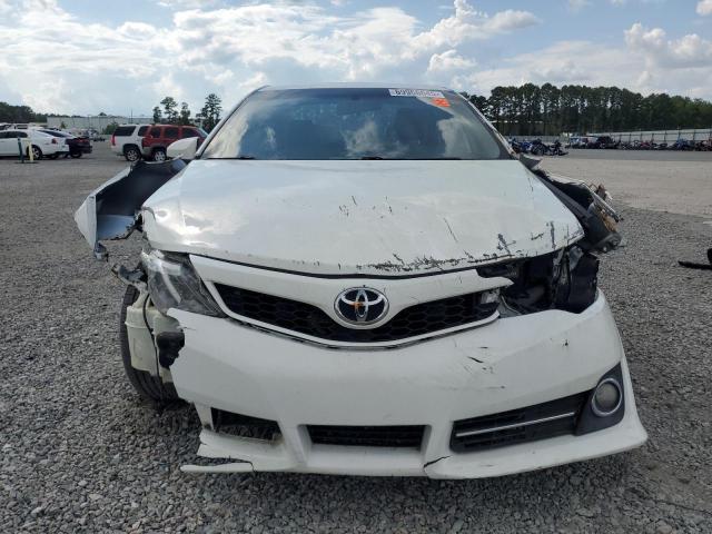 4T1BF1FK1CU537328 - 2012 TOYOTA CAMRY BASE WHITE photo 5