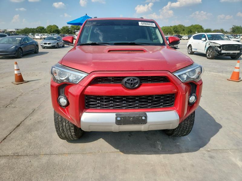 JTEBU5JR8J5558864 - 2018 TOYOTA 4RUNNER SR5/SR5 PREMIUM Rojo foto 5