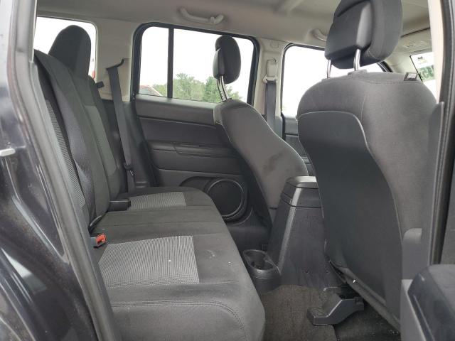 1C4NJRBBXFD354437 - 2015 JEEP PATRIOT SPORT BLACK photo 11