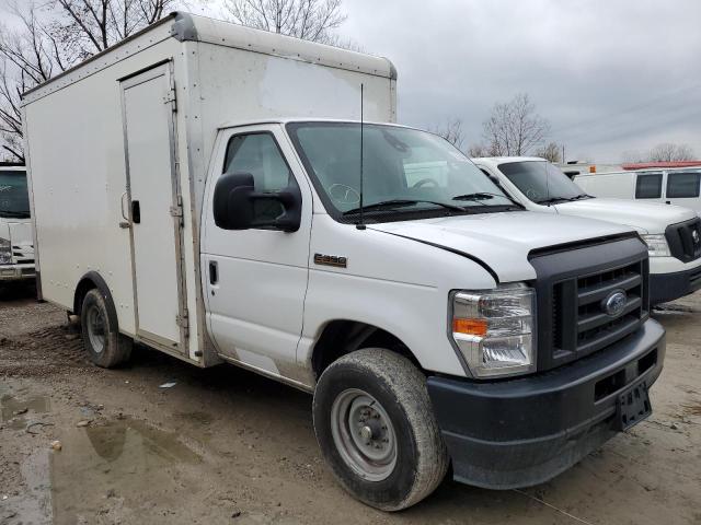 1FDWE3FKXNDC38780 - 2022 FORD ECONOLINE E350 SUPER DUTY CUTAWAY VAN WHITE photo 4