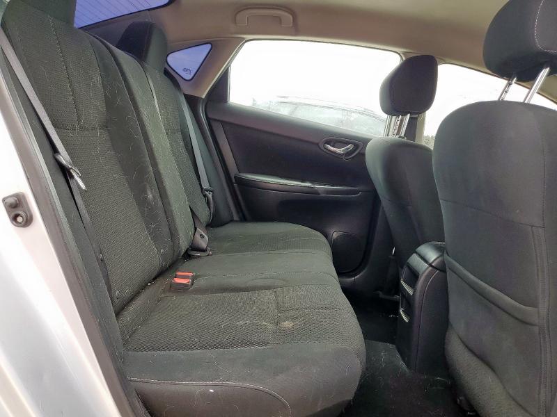 3N1AB7AP8JY241933 - 2018 NISS SENTRA S 银色 照片 10