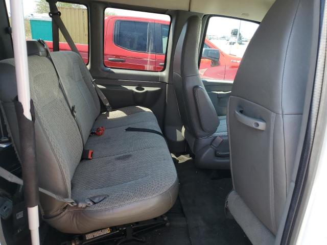 1GAZGPFG2H1115617 - 2017 CHEVROLET EXPRESS G3 LT 白色 照片 11