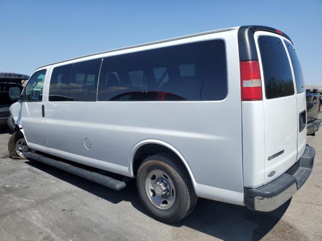 1GAZGPFG2H1115617 - 2017 CHEVROLET EXPRESS G3 LT 白色 照片 2