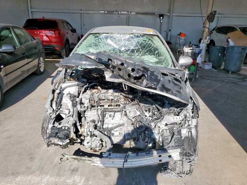 5YFEPMAE4MP194630 - 2021 TOYOTA COROLLA LE SILVER photo 5