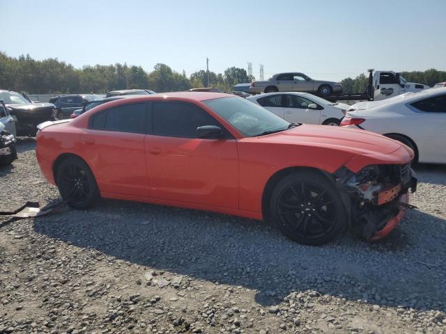 2C3CDXBG5HH584136 - 2017 DODGE CHARGER SE ORANGE photo 4