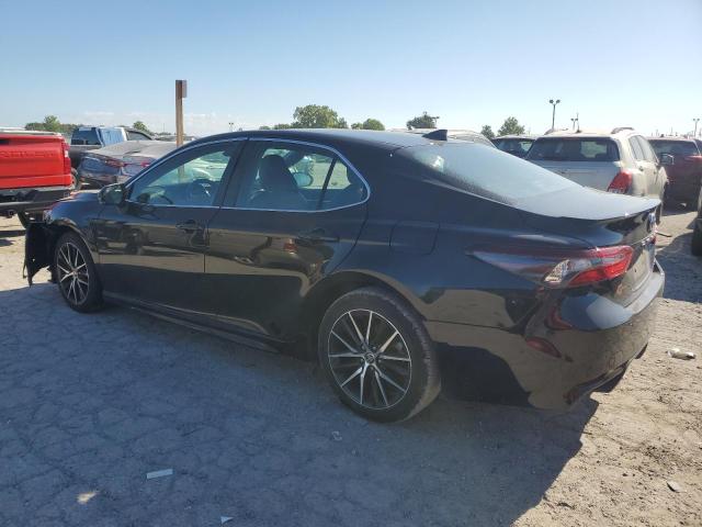 4T1G11AK1NU709081 - 2022 TOYOTA CAMRY SE BLACK photo 2