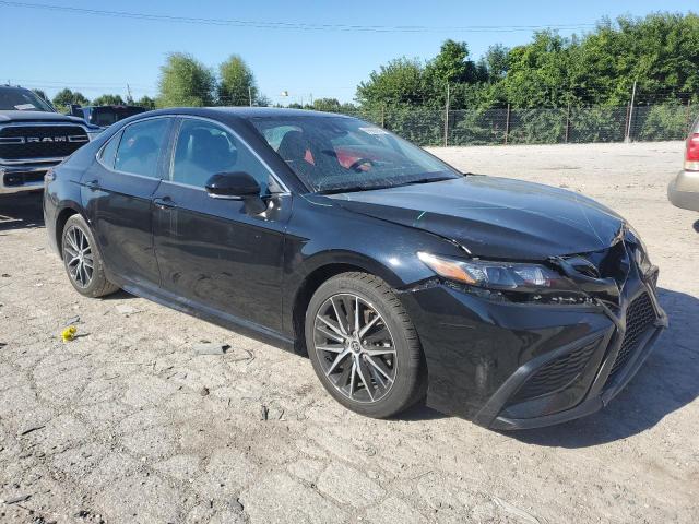 4T1G11AK1NU709081 - 2022 TOYOTA CAMRY SE BLACK photo 4