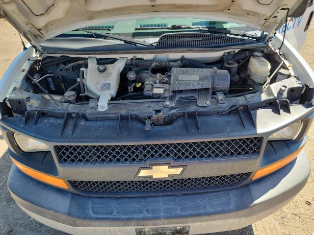 1GCWGFCF9F1256892 - 2015 CHEVROLET EXPRESS G2 白色 照片 12