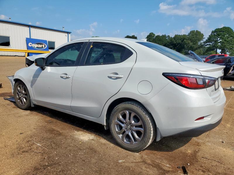 3MYDLBYV7KY503233 - 2019 TOYOTA YARIS L ნაცრისფერი ფოტო 2