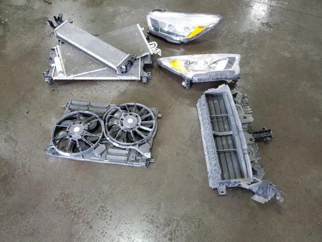 1FMCU0GD1JUB13732 - 2018 FORD ESCAPE SE წითელი ფოტო 13