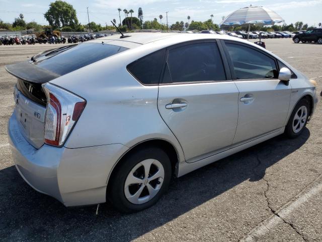 JTDKN3DU9D5646333 - 2013 TOYOTA PRIUS SILVER photo 3
