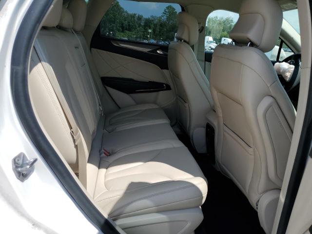 5LMCJ1C90KUL15220 - 2019 LINCOLN MKC 白色 照片 11