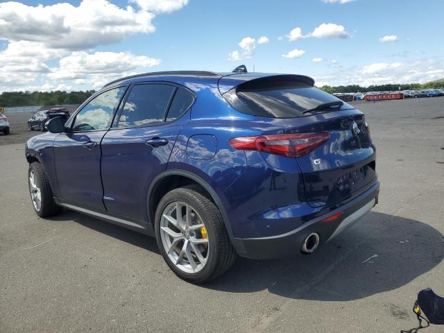 ZASFAKNN4J7B99626 - 2018 ALFA ROMEO STELVIO TI SPORT BLUE photo 2