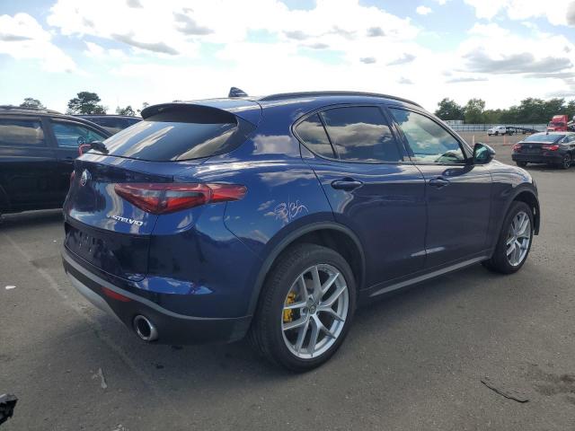 ZASFAKNN4J7B99626 - 2018 ALFA ROMEO STELVIO TI SPORT BLUE photo 3