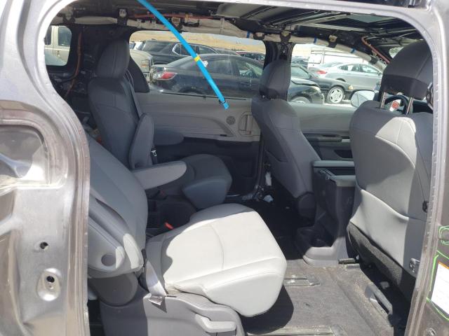 5TDYSKFCXMS029437 - 2021 TOYOTA SIENNA XLE ნაცრისფერი ფოტო 11