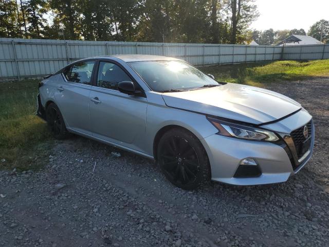 1N4BL4CV3LC182414 - 2020 NISSAN ALTIMA SR SILVER photo 4