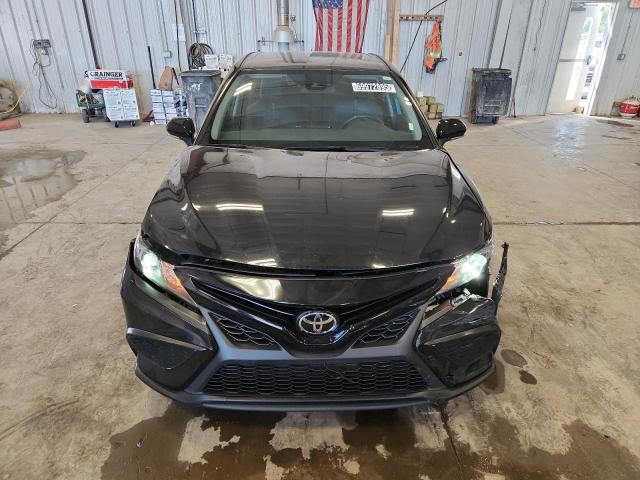 4T1G11AK7RU905595 - 2024 TOYOTA CAMRY SE NIGHT SHADE BLACK photo 5