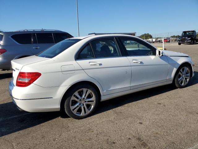 WDDGF8AB2DR270625 - 2013 MERCEDES-BENZ C 300 4MATIC WHITE photo 3