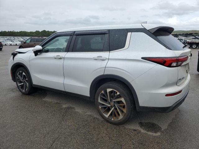 JA4J4TA88NZ042010 - 2022 MITSUBISHI OUTLANDER ES Білий фото 2