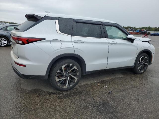 JA4J4TA88NZ042010 - 2022 MITSUBISHI OUTLANDER ES Білий фото 3