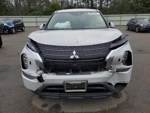 JA4J4TA88NZ042010 - 2022 MITSUBISHI OUTLANDER ES Білий фото 5