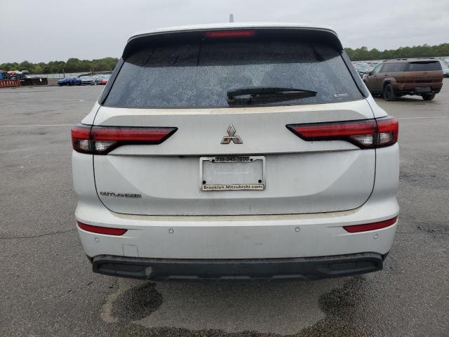 JA4J4TA88NZ042010 - 2022 MITSUBISHI OUTLANDER ES Білий фото 6