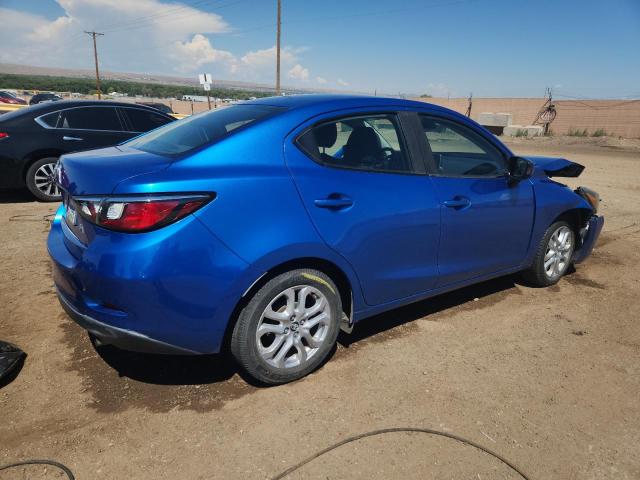 3MYDLBYVXJY324876 - 2018 TOYOTA YARIS IA BLUE photo 3
