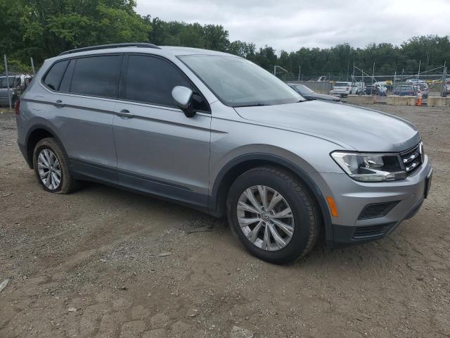 3VV0B7AX4LM158679 - 2020 VOLKSWAGEN TIGUAN S Plata foto 4