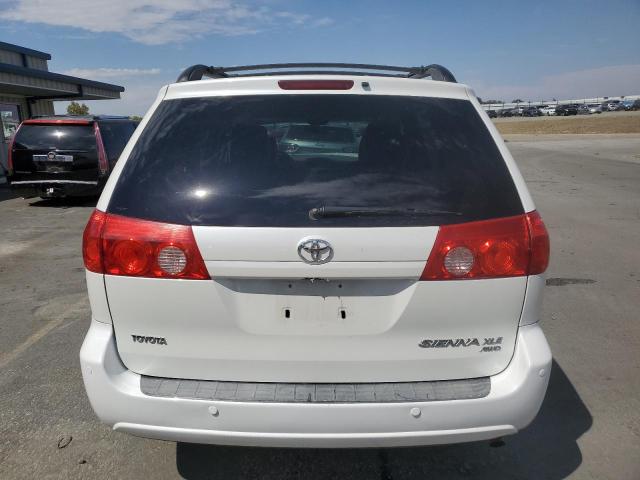 5TDBK22C79S025302 - 2009 TOYOTA SIENNA XLE WHITE photo 6