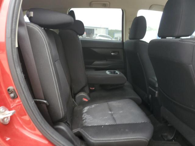 JA4AD2A34JZ035564 - 2018 MITSUBISHI OUTLANDER ES RED photo 11