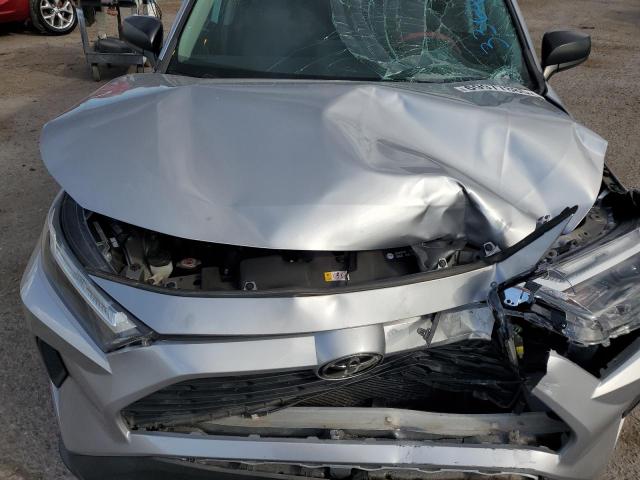 2T3F1RFVXPC336454 - 2023 TOYOTA RAV4 LE Gümüş foto 11