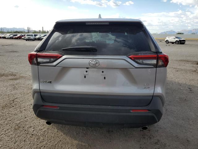 2T3F1RFVXPC336454 - 2023 TOYOTA RAV4 LE Gümüş foto 6