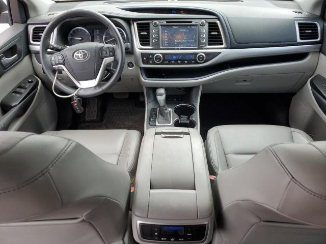 5TDJKRFH3ES029318 - 2014 TOYOTA HIGHLANDER XLE ვერცხლისფერი ფოტო 8