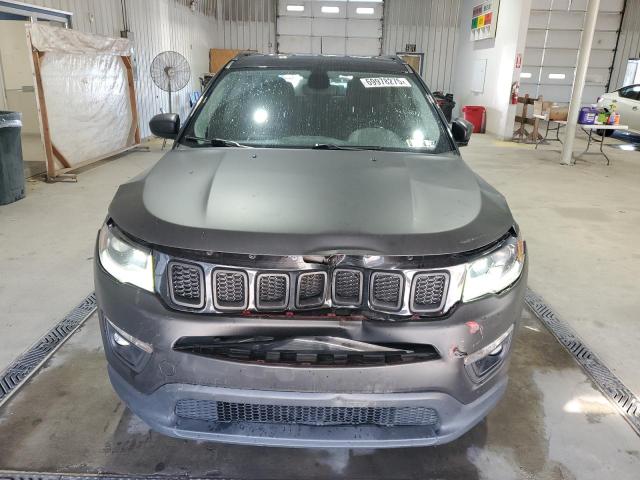 3C4NJDBB2LT120124 - 2020 JEEP COMPASS LATITUDE 黑色 照片 5