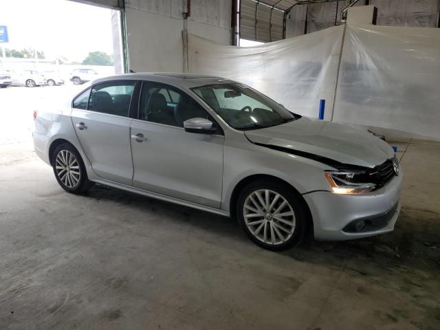 3VWLP7AJXCM399958 - 2012 VOLKSWAGEN JETTA SEL SILVER photo 4