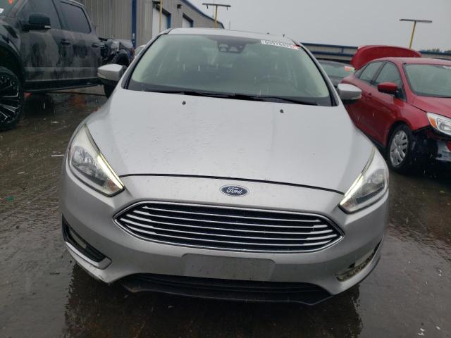 1FADP3N26GL232870 - 2016 FORD FOCUS TITANIUM SILVER photo 5