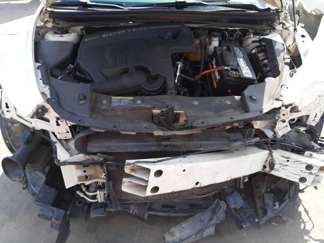 1G1ZH57B38F235644 - 2008 CHEVROLET MALIBU 1LT WHITE photo 11