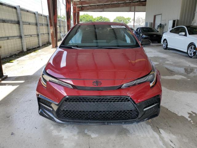 5YFS4MCE2NP112498 - 2022 TOYOTA COROLLA SE წითელი ფოტო 5