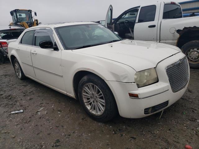 2C3KA53V39H583865 - 2009 CHRYSLER 300 TOURING WHITE photo 4