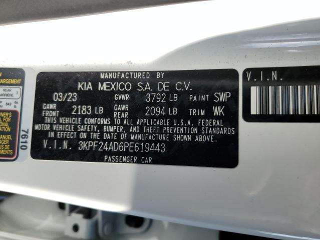 3KPF24AD6PE619443 - 2023 KIA FORTE LX WHITE photo 12