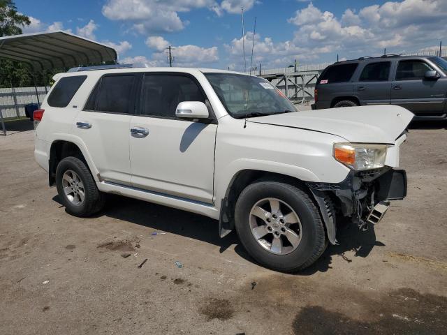 JTEZU5JR6B5022026 - 2011 TOYOTA 4RUNNER SR5 白色 照片 4