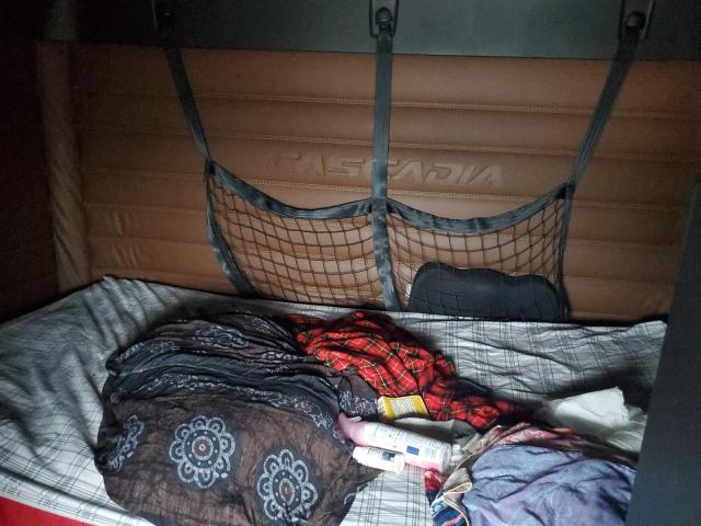 3AKJHHDR0MSMM3433 - 2021 FREIGHTLINER CASCADIA 1 WHITE photo 6