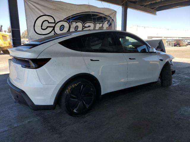 7SAYGDEE3TF348054 - 2026 TESLA MODEL Y WHITE photo 3