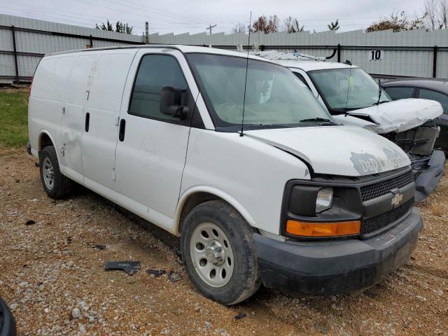 1GCSGAFX0C1103075 - 2012 CHEVROLET EXPRESS G1 WHITE photo 4