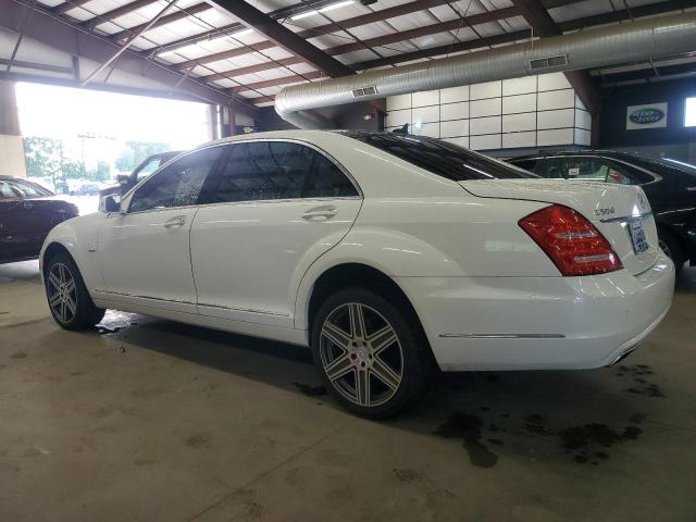 WDDNG9EB0CA464152 - 2012 MERCEDES-BENZ S 550 4MATIC WHITE photo 2