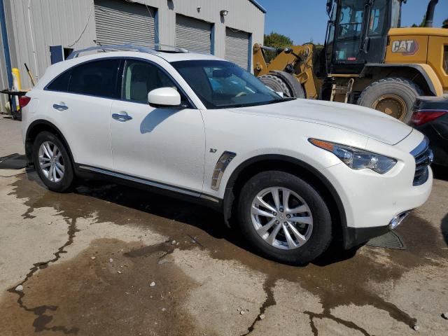 JN8CS1MU7GM670727 - 2016 INFINITI QX70 WHITE photo 4