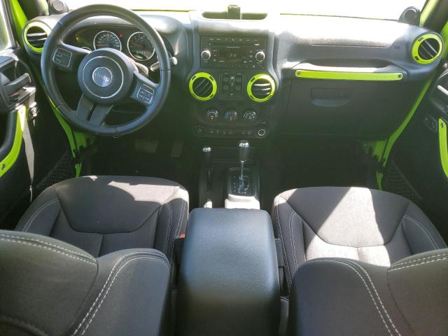 1C4BJWEG3DL537710 - 2013 JEEP WRANGLER U SAHARA Կանաչ լուսանկար 8
