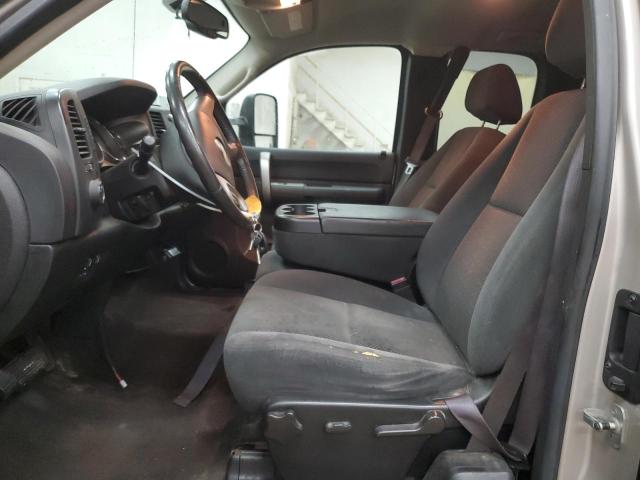 1GCHK29K78E208310 - 2008 CHEVROLET SILVERADO K2500 HEAVY DUTY SILVER photo 7