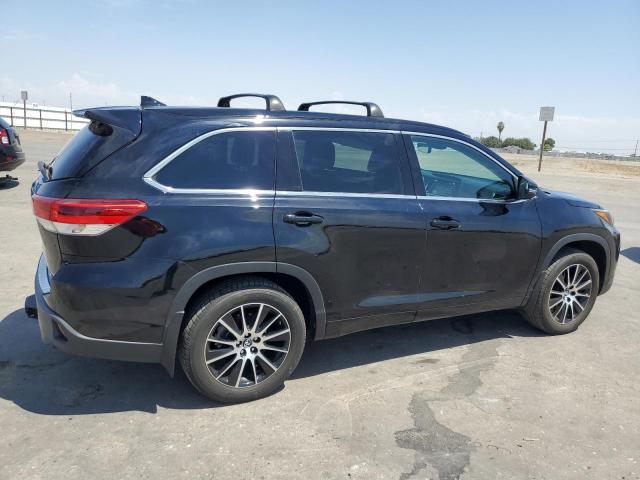 5TDJZRFH4HS362028 - 2017 TOYOTA HIGHLANDER SE 黑色 照片 3